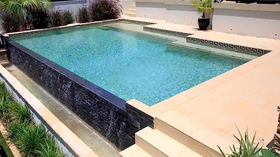 Betonarme Yüzme Havuzu Yapımı